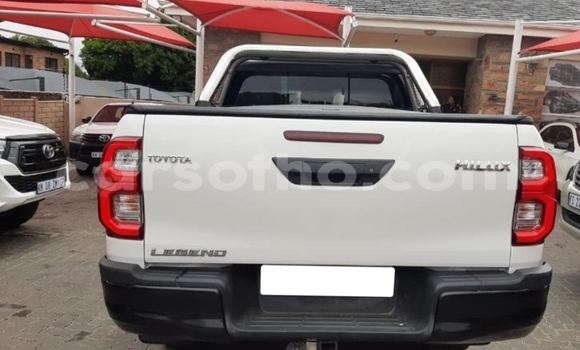 Acheter Occasion Voiture Toyota Hilux Blanc à Maputsoe, Leribe Acheter Occasion Voiture Toyota Hilux Blanc à Maputsoe, Leribe