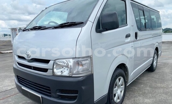 Sayi Na hannu Toyota Hiace Silver Mota in Maputsoe a Leribe