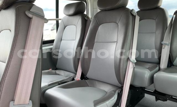 اشتري مستعمل Toyota Hiace Silver سيارة في Maputsoe في Leribe اشتري مستعمل Toyota Hiace Silver سيارة في Maputsoe في Leribe