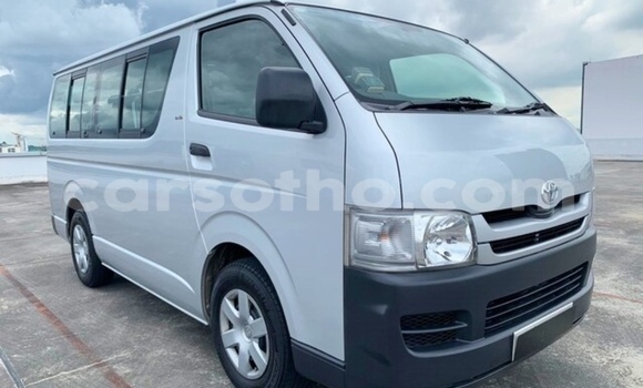 اشتري مستعمل Toyota Hiace Silver سيارة في Maputsoe في Leribe اشتري مستعمل Toyota Hiace Silver سيارة في Maputsoe في Leribe