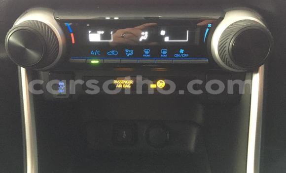 Sayi Na hannu Toyota RAV4 White Mota in Maseru a Maseru Sayi Na hannu Toyota RAV4 White Mota in Maseru a Maseru