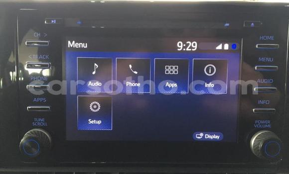 Sayi Na hannu Toyota RAV4 White Mota in Maseru a Maseru Sayi Na hannu Toyota RAV4 White Mota in Maseru a Maseru