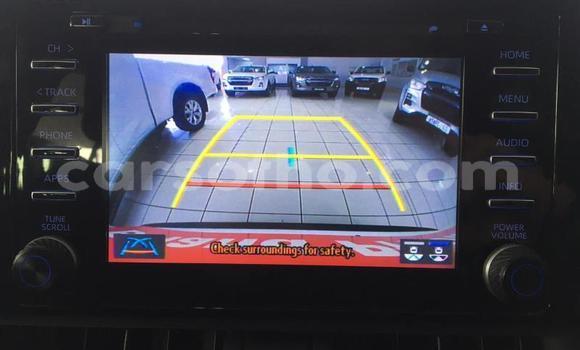 Sayi Na hannu Toyota RAV4 White Mota in Maseru a Maseru Sayi Na hannu Toyota RAV4 White Mota in Maseru a Maseru