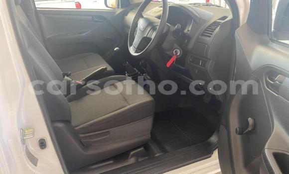اشتري مستعمل Isuzu KB White سيارة في Maseru في Maseru اشتري مستعمل Isuzu KB White سيارة في Maseru في Maseru