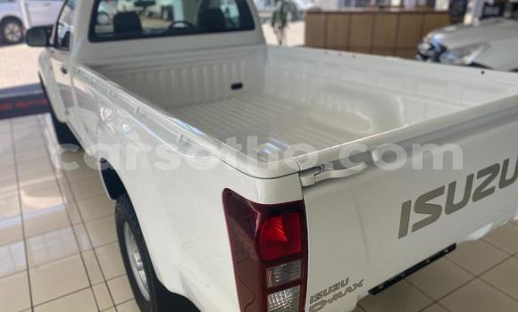 اشتري مستعمل Isuzu KB White سيارة في Maseru في Maseru اشتري مستعمل Isuzu KB White سيارة في Maseru في Maseru