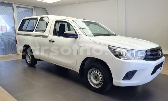 Buy Used Toyota Hilux White Car in Maseru in Maseru Buy Used Toyota Hilux White Car in Maseru in Maseru