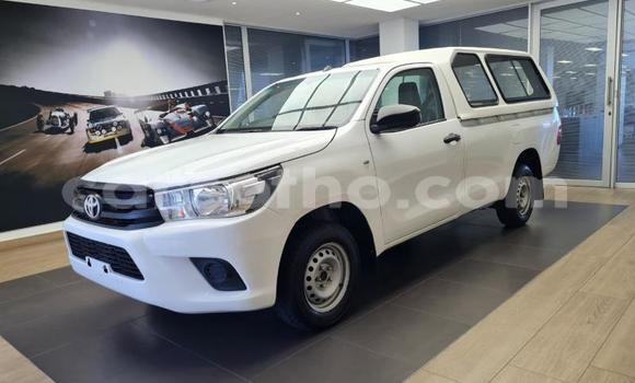 Buy Used Toyota Hilux White Car in Maseru in Maseru Buy Used Toyota Hilux White Car in Maseru in Maseru