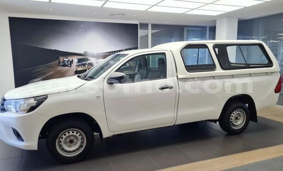 Buy Used Toyota Hilux White Car in Maseru in Maseru Buy Used Toyota Hilux White Car in Maseru in Maseru