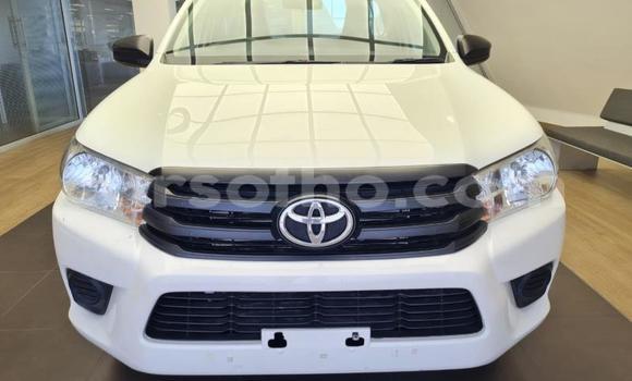 Buy Used Toyota Hilux White Car in Maseru in Maseru Buy Used Toyota Hilux White Car in Maseru in Maseru