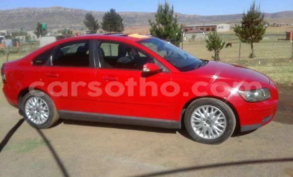 Buy Used Volvo S40 Red Car in Maseru in Maseru Buy Used Volvo S40 Red Car in Maseru in Maseru
