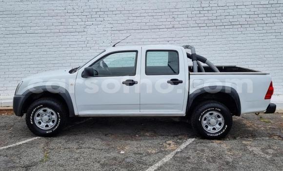 Buy Used Isuzu KB White Car in Maseru in Maseru Buy Used Isuzu KB White Car in Maseru in Maseru