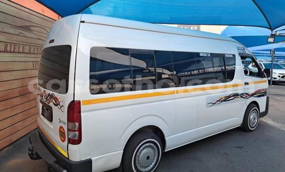 اشتري مستعمل Toyota Hiace White سيارة في Maseru في Maseru اشتري مستعمل Toyota Hiace White سيارة في Maseru في Maseru