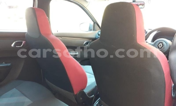 Buy Used Renault KWID Silver Car in Maseru in Maseru Buy Used Renault KWID Silver Car in Maseru in Maseru