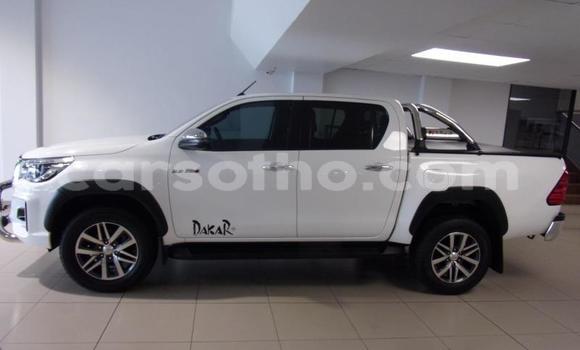 اشتري مستعمل Toyota Hilux White سيارة في Maseru في Maseru اشتري مستعمل Toyota Hilux White سيارة في Maseru في Maseru
