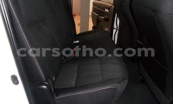 اشتري مستعمل Toyota Hilux White سيارة في Maseru في Maseru اشتري مستعمل Toyota Hilux White سيارة في Maseru في Maseru