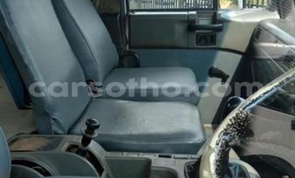 Sayi Na hannu Nissan UD White Babbar mota in Maseru a Maseru Sayi Na hannu Nissan UD White Babbar mota in Maseru a Maseru