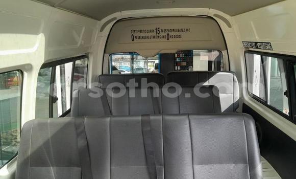 اشتري مستعمل Toyota Hiace White سيارة في Maseru في Maseru اشتري مستعمل Toyota Hiace White سيارة في Maseru في Maseru