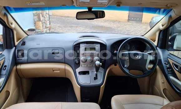 Sayi Na hannu Hyundai H1 White Mota in Butha Buthe a Butha-Buthe Sayi Na hannu Hyundai H1 White Mota in Butha Buthe a Butha-Buthe