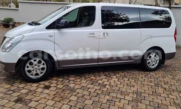 Sayi Na hannu Hyundai H1 White Mota in Butha Buthe a Butha-Buthe Sayi Na hannu Hyundai H1 White Mota in Butha Buthe a Butha-Buthe