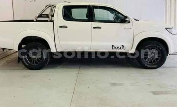 اشتري مستعمل Toyota Hilux White سيارة في Maseru في Maseru اشتري مستعمل Toyota Hilux White سيارة في Maseru في Maseru