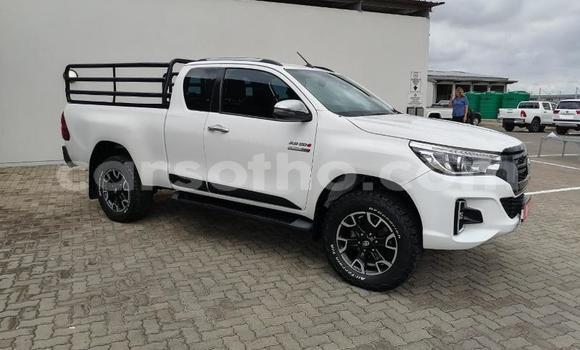 اشتري مستعمل Toyota Hilux White سيارة في Maseru في Maseru اشتري مستعمل Toyota Hilux White سيارة في Maseru في Maseru