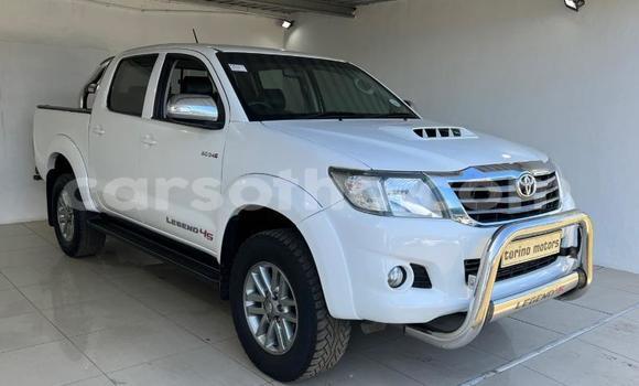 Buy Used Toyota Hilux White Car in Maseru in Maseru Buy Used Toyota Hilux White Car in Maseru in Maseru