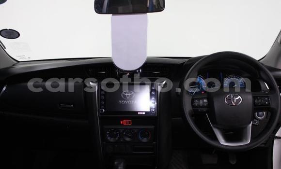 Acheter Occasion Voiture Toyota Fortuner Blanc à Maseru, Maseru Acheter Occasion Voiture Toyota Fortuner Blanc à Maseru, Maseru