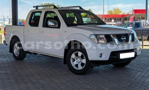 Acheter Occasion Voiture Nissan Navara Blanc à Maputsoa, Leribe