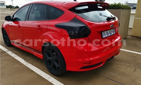 Acheter Occasion Voiture Ford Focus Rouge à Mokhotlong, Berea Acheter Occasion Voiture Ford Focus Rouge à Mokhotlong, Berea