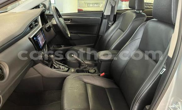 Sayi Na hannu Toyota Corolla Silver Mota in Maseru a Maseru Sayi Na hannu Toyota Corolla Silver Mota in Maseru a Maseru