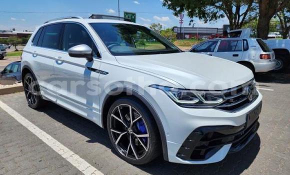 Sayi Na hannu Volkswagen Tiguan White Mota in Maseru a Maseru Sayi Na hannu Volkswagen Tiguan White Mota in Maseru a Maseru