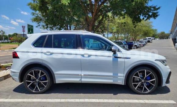 Sayi Na hannu Volkswagen Tiguan White Mota in Maseru a Maseru Sayi Na hannu Volkswagen Tiguan White Mota in Maseru a Maseru