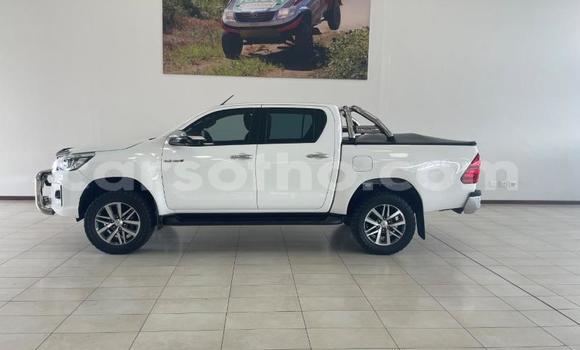 Buy Used Toyota Hilux White Car in Maseru in Maseru Buy Used Toyota Hilux White Car in Maseru in Maseru