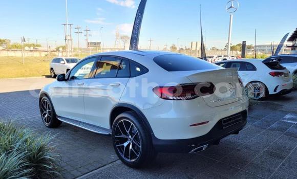 Sayi Na hannu Mercedes-Benz GLC 250D White Mota in Maseru a Maseru Sayi Na hannu Mercedes-Benz GLC 250D White Mota in Maseru a Maseru