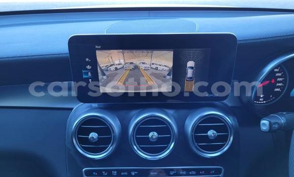Sayi Na hannu Mercedes-Benz GLC 250D White Mota in Maseru a Maseru Sayi Na hannu Mercedes-Benz GLC 250D White Mota in Maseru a Maseru
