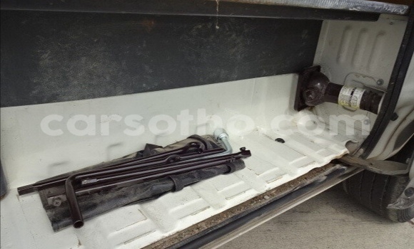 اشتري مستعمل Toyota Hiace White سيارة في Maseru في Maseru اشتري مستعمل Toyota Hiace White سيارة في Maseru في Maseru