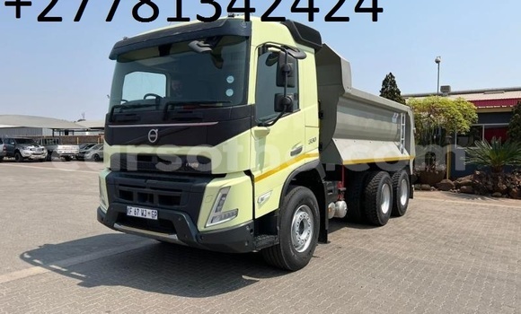 Sayi Na hannu Volvo F4 Other Babbar mota in Maseru a Maseru