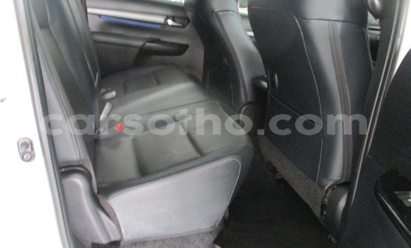 اشتري مستعمل Toyota Hilux White سيارة في Butha–Buthe في Thaba-Tseka اشتري مستعمل Toyota Hilux White سيارة في Butha–Buthe في Thaba-Tseka