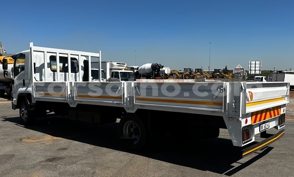 Buy Used Isuzu FTR 850 White Truck in Butha–Buthe in Thaba-Tseka Buy Used Isuzu FTR 850 White Truck in Butha–Buthe in Thaba-Tseka