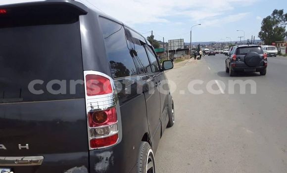 اشتري مستعمل Toyota Noah Black سيارة في Maseru في Maseru اشتري مستعمل Toyota Noah Black سيارة في Maseru في Maseru