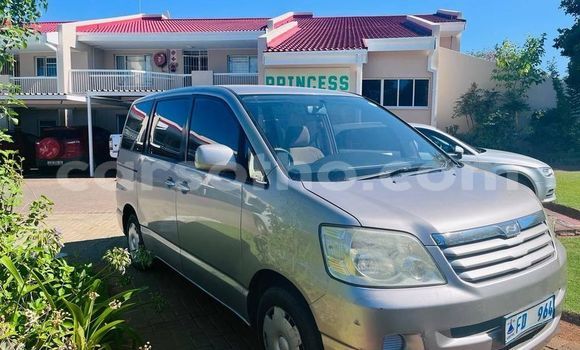 اشتري مستعمل Toyota Noah Silver سيارة في Maseru في Maseru اشتري مستعمل Toyota Noah Silver سيارة في Maseru في Maseru