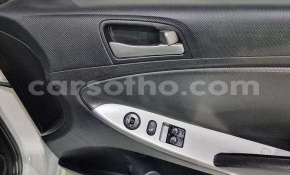 اشتري مستعمل Hyundai Accent White سيارة في Maseru في Maseru اشتري مستعمل Hyundai Accent White سيارة في Maseru في Maseru