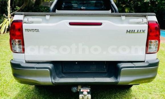 اشتري مستعمل Toyota Hilux White سيارة في Maseru في Maseru اشتري مستعمل Toyota Hilux White سيارة في Maseru في Maseru
