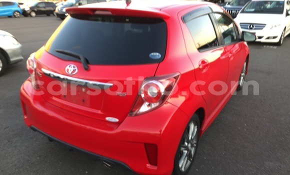 اشتري مستعمل Toyota Vitz Red سيارة في Maseru في Maseru اشتري مستعمل Toyota Vitz Red سيارة في Maseru في Maseru