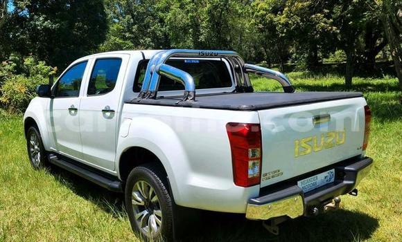 اشتري مستعمل Isuzu KB White سيارة في Maseru في Maseru اشتري مستعمل Isuzu KB White سيارة في Maseru في Maseru