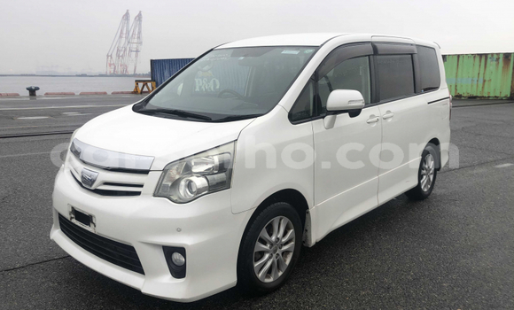 Buy Used Toyota Noah White Car in Maseru in Maseru