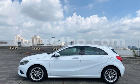 Acheter Occasion Voiture Mercedes-Benz A200 Blanc à Maputsoe, Leribe Acheter Occasion Voiture Mercedes-Benz A200 Blanc à Maputsoe, Leribe