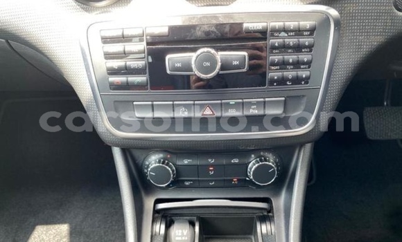 Acheter Occasion Voiture Mercedes-Benz A200 Blanc à Maputsoe, Leribe Acheter Occasion Voiture Mercedes-Benz A200 Blanc à Maputsoe, Leribe