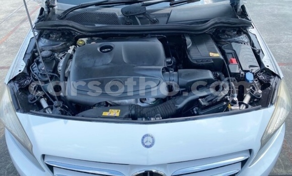 Acheter Occasion Voiture Mercedes-Benz A200 Blanc à Maputsoe, Leribe Acheter Occasion Voiture Mercedes-Benz A200 Blanc à Maputsoe, Leribe