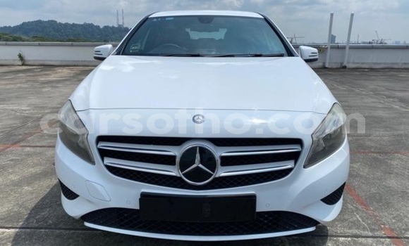 Acheter Occasion Voiture Mercedes-Benz A200 Blanc à Maputsoe, Leribe Acheter Occasion Voiture Mercedes-Benz A200 Blanc à Maputsoe, Leribe